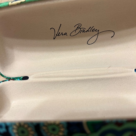 Vera Bradley Clamshell Hard  Glasses Case - Picture 2 of 6